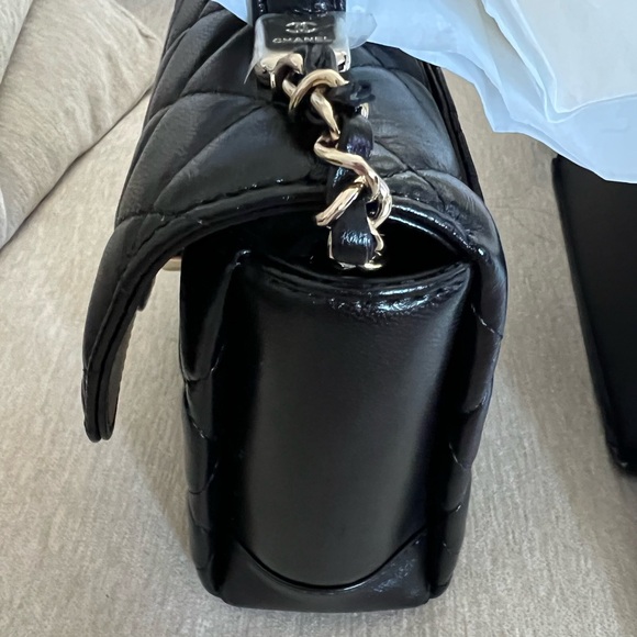 ❗️SOLD❗️Chanel Small Flap Top Handle - New Release 24/25 GIFTABLE - Picture 13 of 17